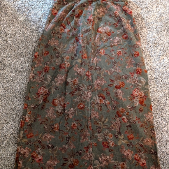Eddie Bauer Ladies Courderoy Maxi Floral Skirt Size 8 - Picture 2 of 5